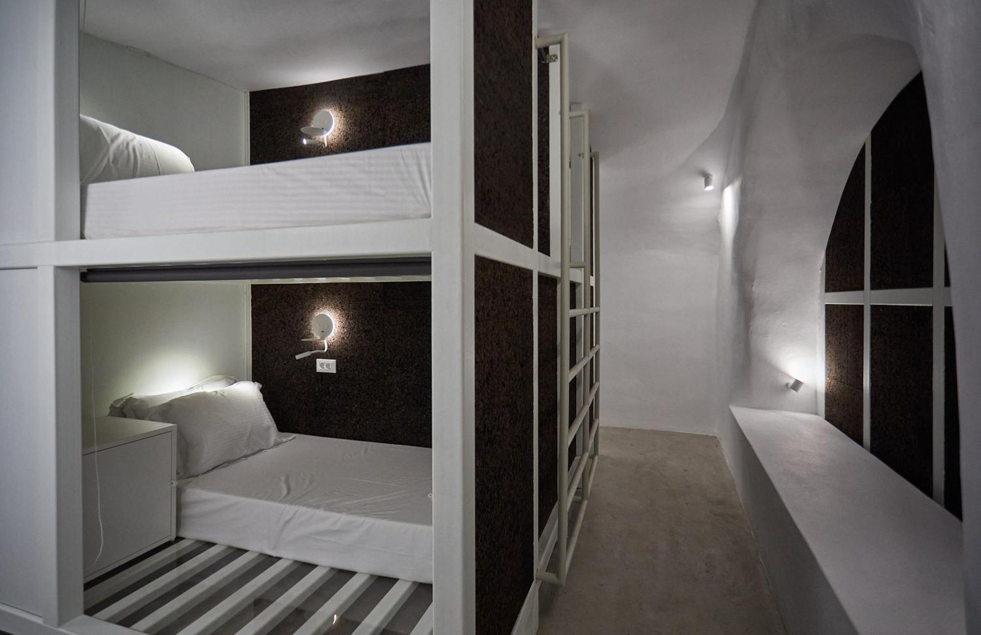 Hostel 16 Oia Εξωτερικό φωτογραφία